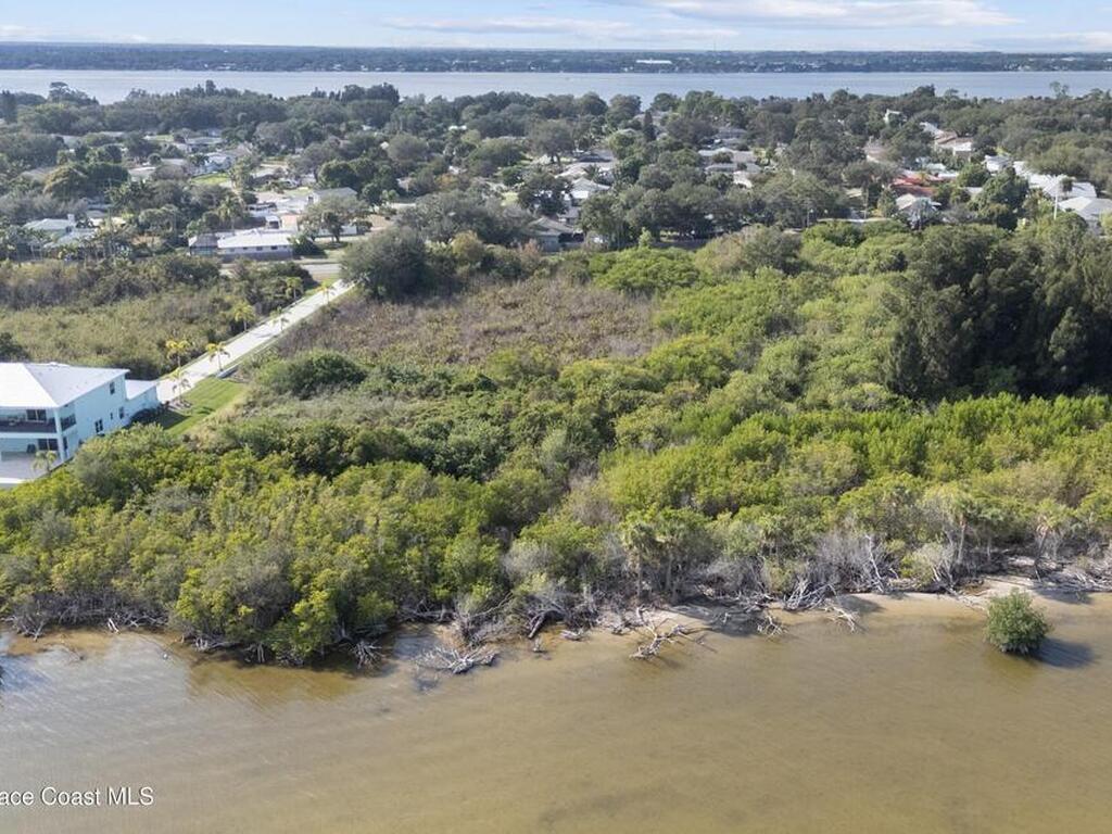 3660 S Courtenay Parkway, Merritt Island, FL 32952