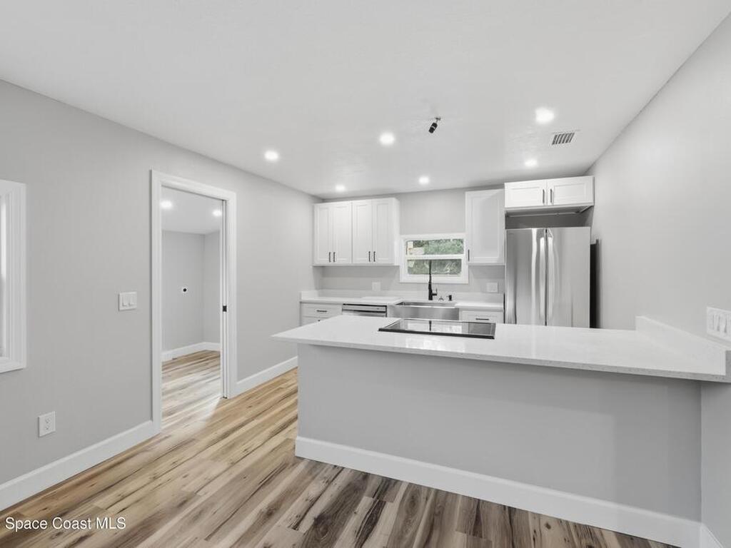 440 La Veta Drive, Melbourne, FL 32904