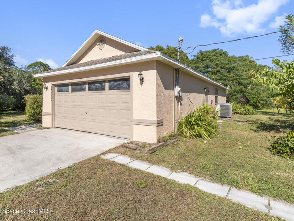 12700 81st Street, Fellsmere, FL 32948