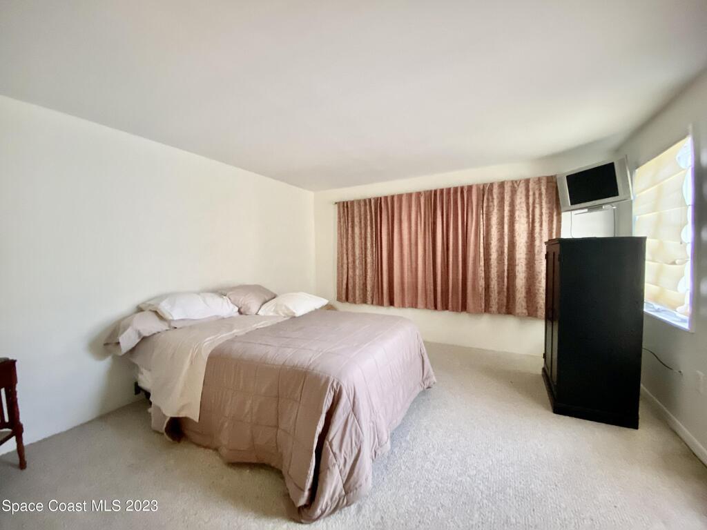 110 Deleon Road, Cocoa Beach, FL 32931