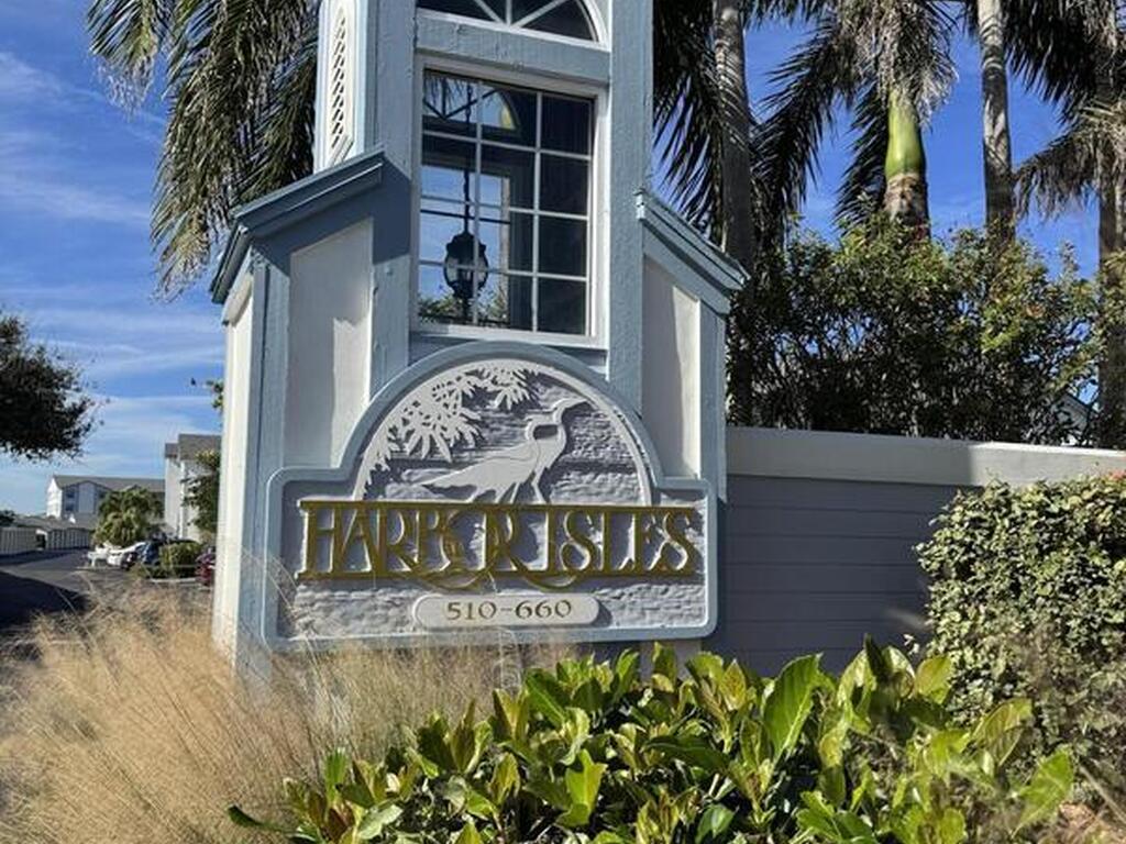 540 S Brevard Avenue, Cocoa Beach, FL 32931