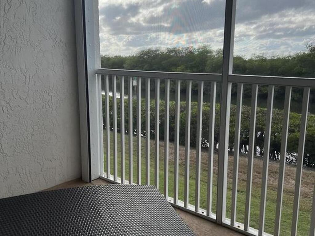 540 S Brevard Avenue, Cocoa Beach, FL 32931