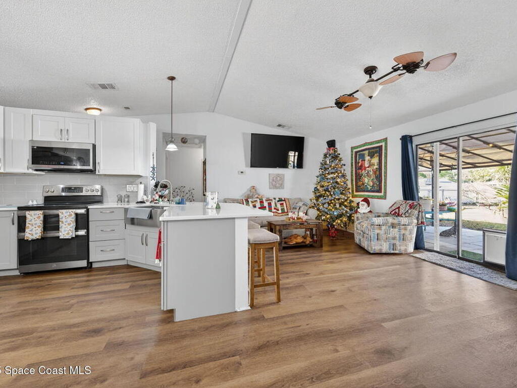 489 Santa Martia Street, Palm Bay, FL 32908