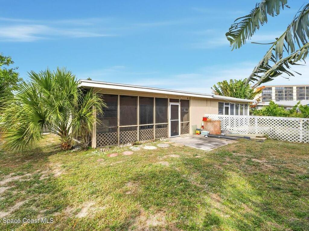 521 & 523 Ronnie Drive, Indian Harbour Beach, FL 32937