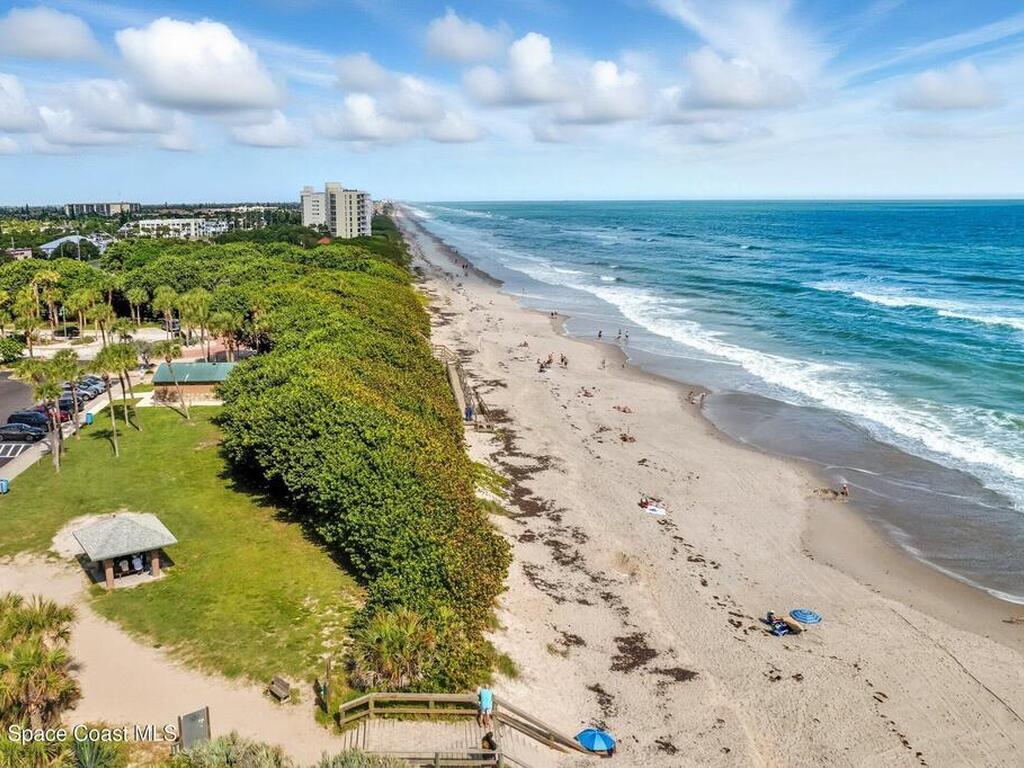 521 & 523 Ronnie Drive, Indian Harbour Beach, FL 32937