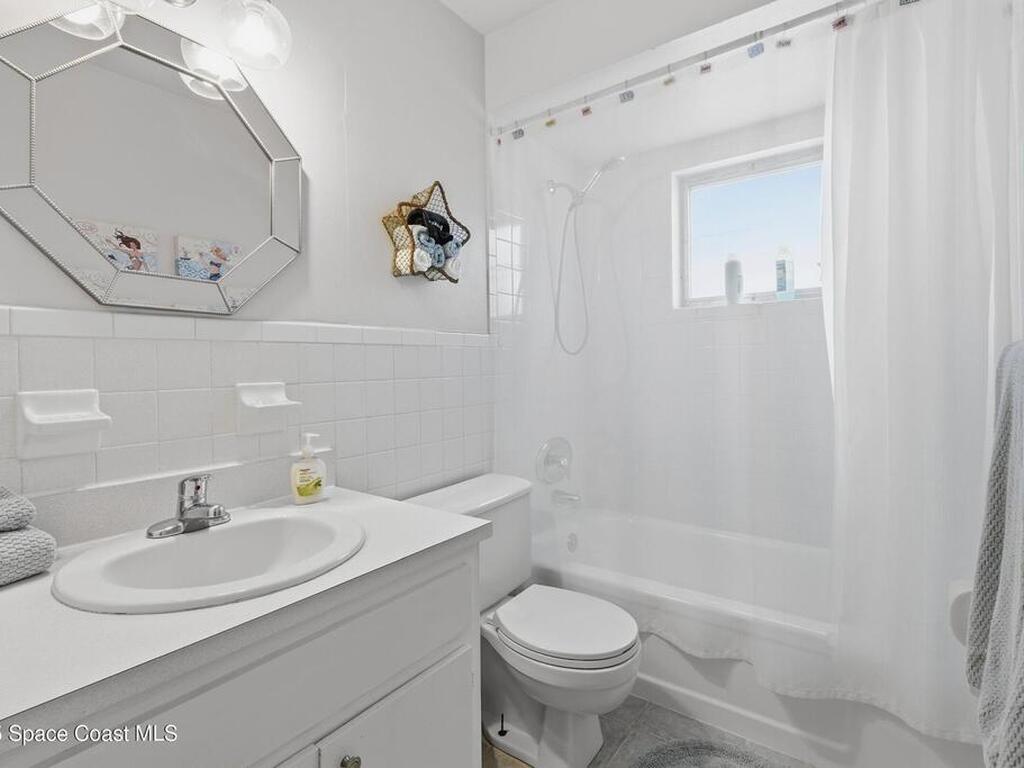 521 & 523 Ronnie Drive, Indian Harbour Beach, FL 32937