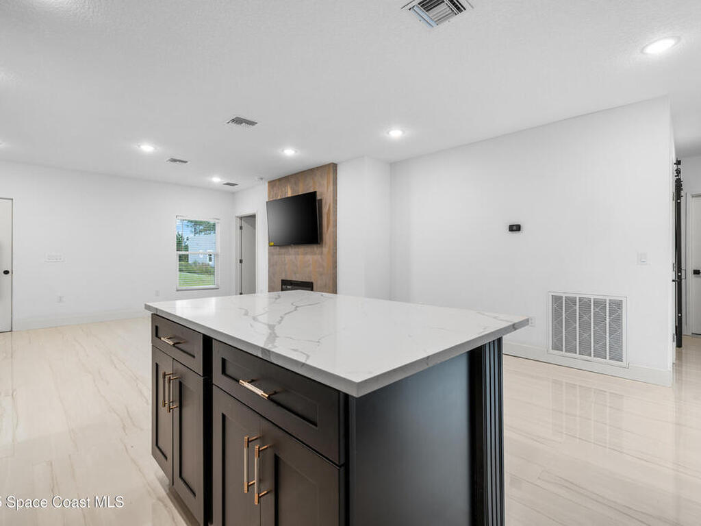 1091 Tolson Street, Palm Bay, FL 32909