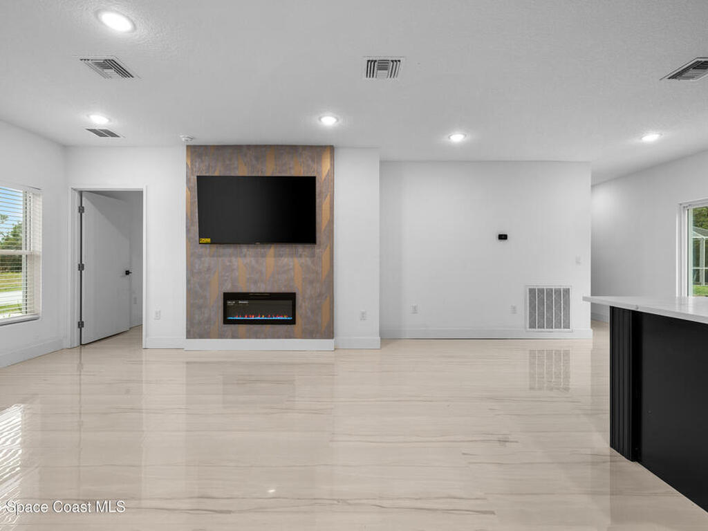 1091 Tolson Street, Palm Bay, FL 32909