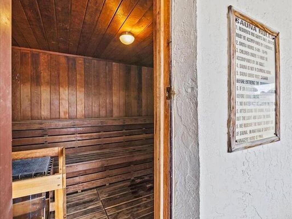 3256 Sea Oats Circle, Melbourne Beach, FL 32951