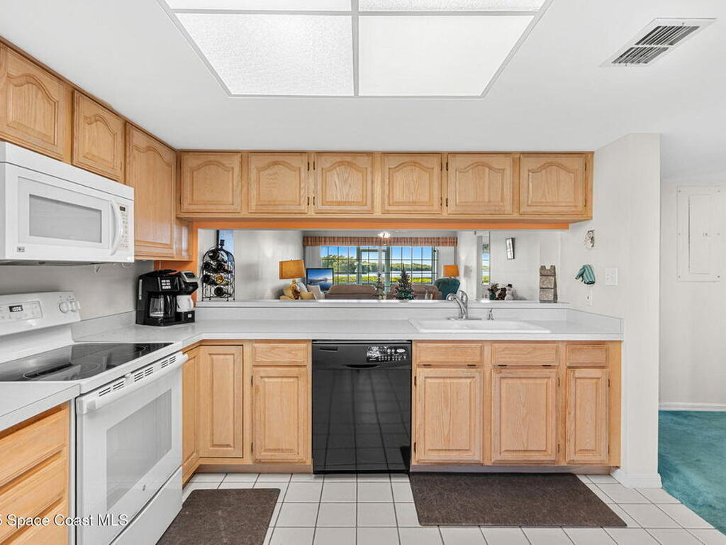 630 S Brevard Avenue, Cocoa Beach, FL 32931