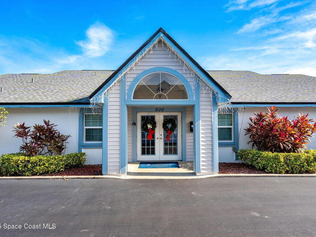 630 S Brevard Avenue, Cocoa Beach, FL 32931