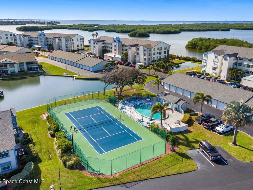 630 S Brevard Avenue, Cocoa Beach, FL 32931