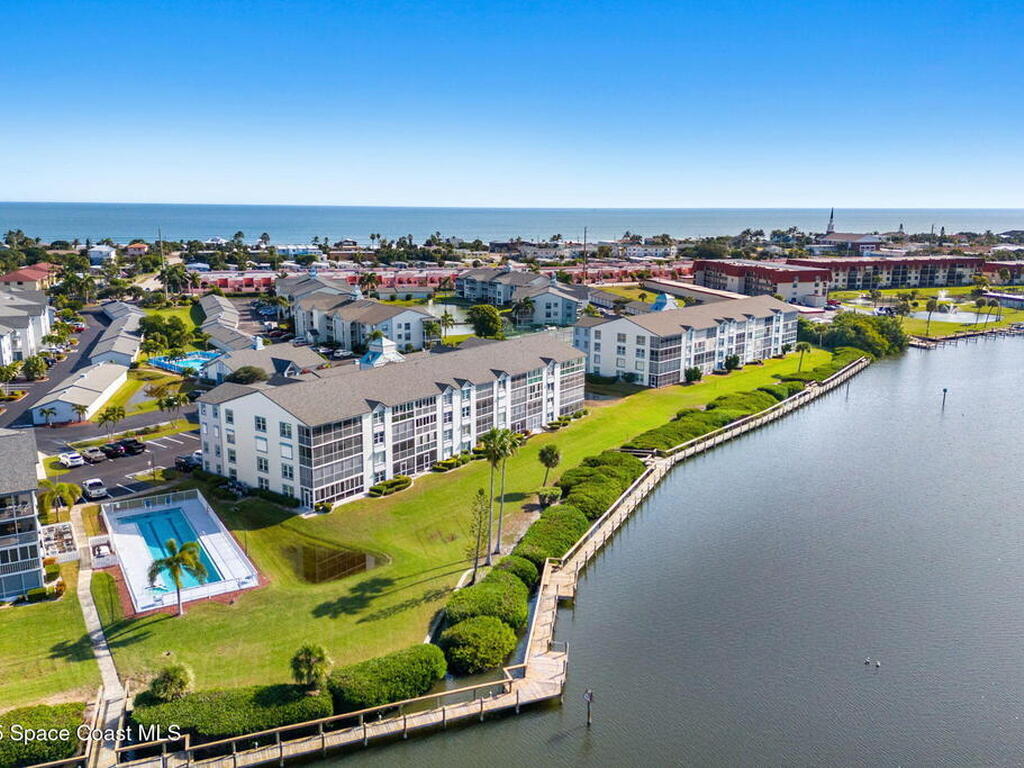 630 S Brevard Avenue, Cocoa Beach, FL 32931