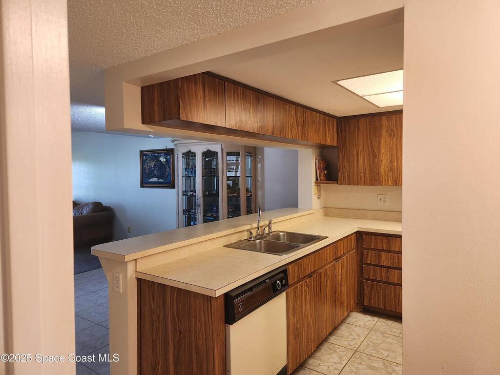 3165 N Atlantic Avenue, Cocoa Beach, FL 32931