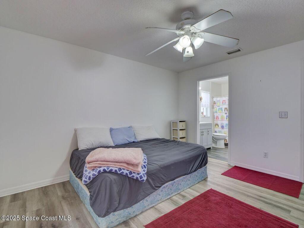 5123 Pineland Avenue, Port Orange, FL 32127