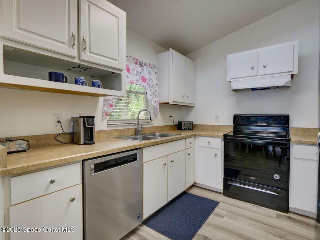 5123 Pineland Avenue, Port Orange, FL 32127