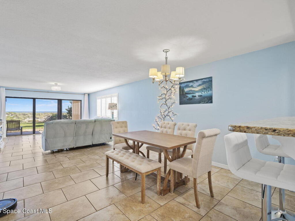 1305 S Atlantic Avenue, Cocoa Beach, FL 32931