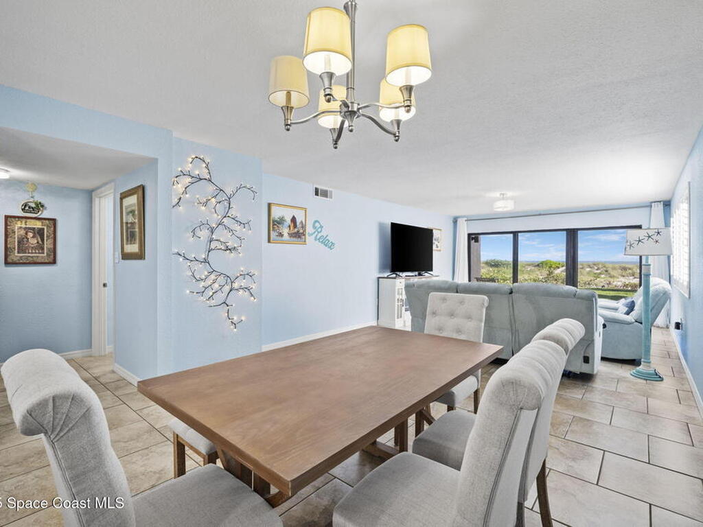 1305 S Atlantic Avenue, Cocoa Beach, FL 32931