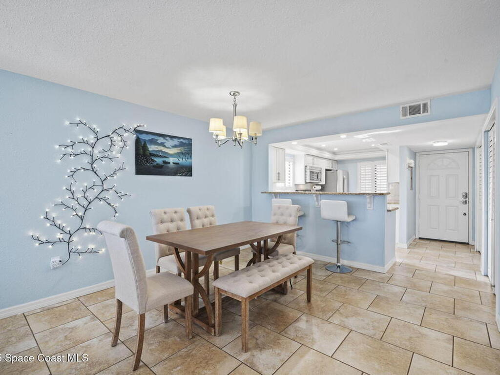 1305 S Atlantic Avenue, Cocoa Beach, FL 32931