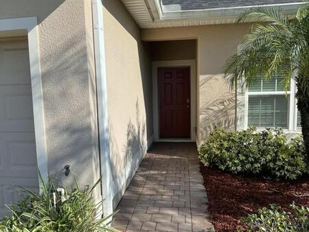 570 Remington Green Drive, Palm Bay, FL 32909