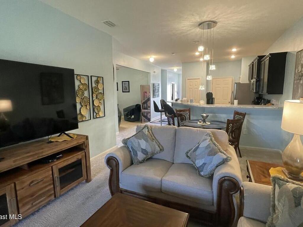 570 Remington Green Drive, Palm Bay, FL 32909