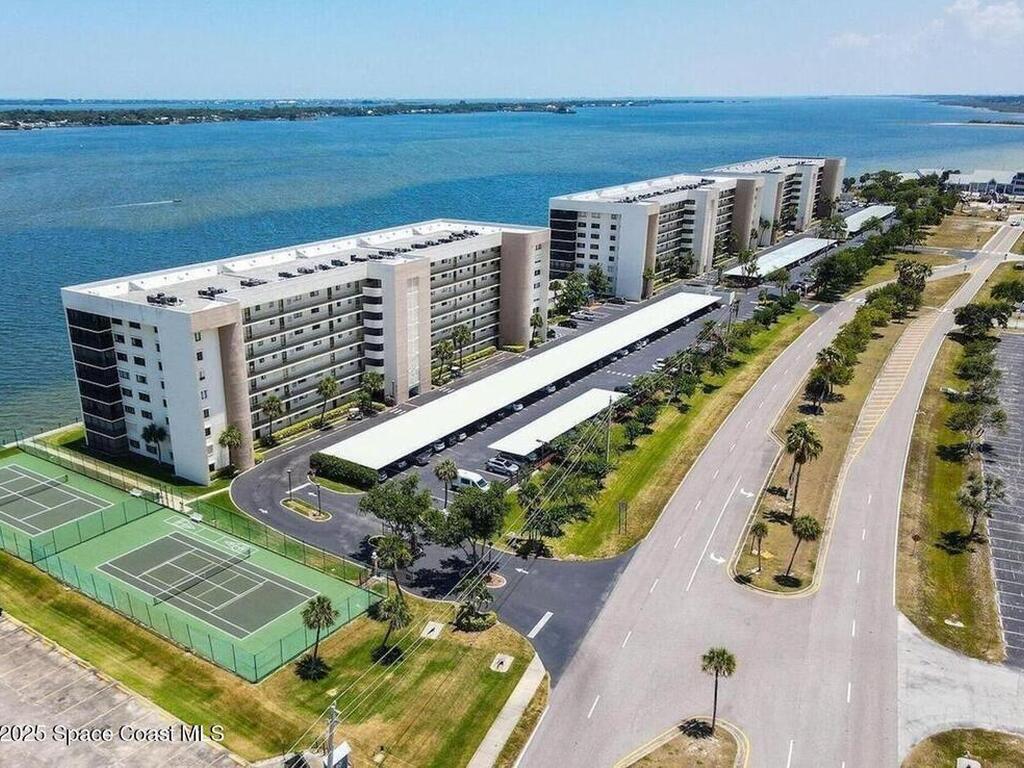 200 S Sykes Creek Parkway, Merritt Island, FL 32952