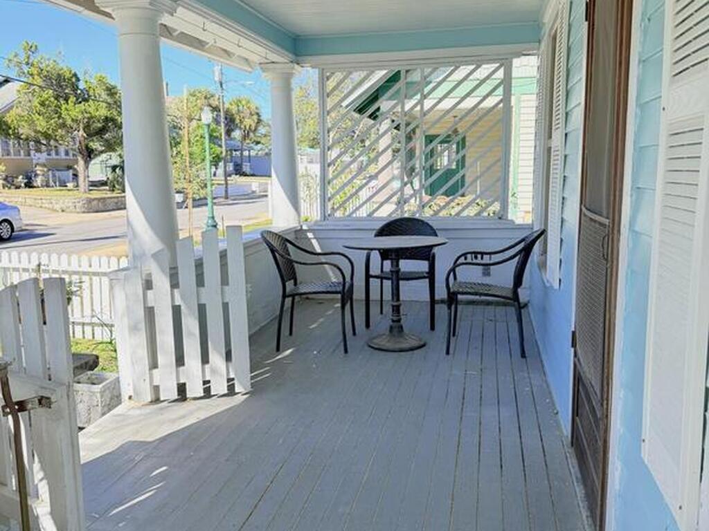 43 S Hollywood Avenue, Daytona Beach, FL 32118