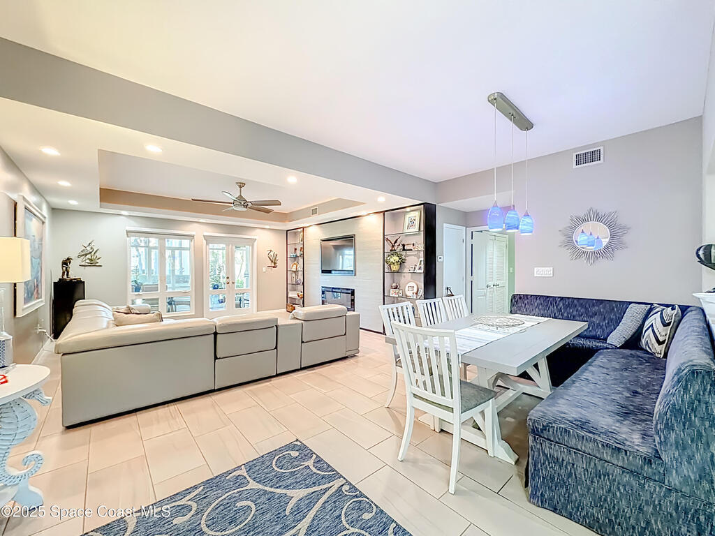 5040 Harmony Circle, Vero Beach, FL 32967