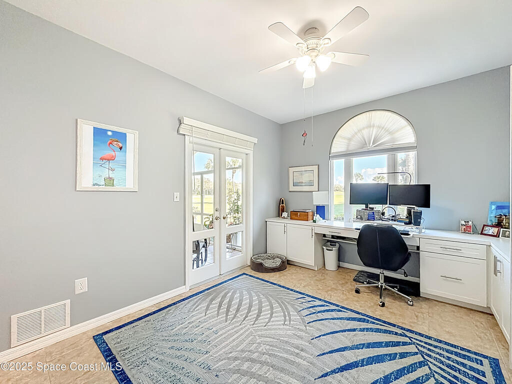 5040 Harmony Circle, Vero Beach, FL 32967