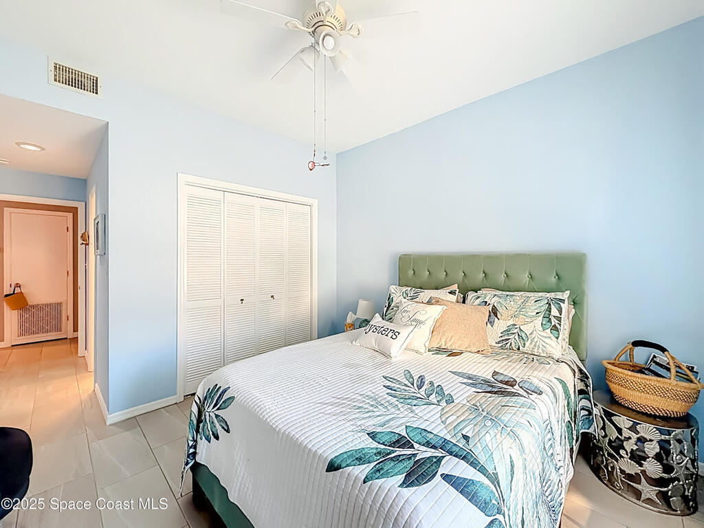 5040 Harmony Circle, Vero Beach, FL 32967