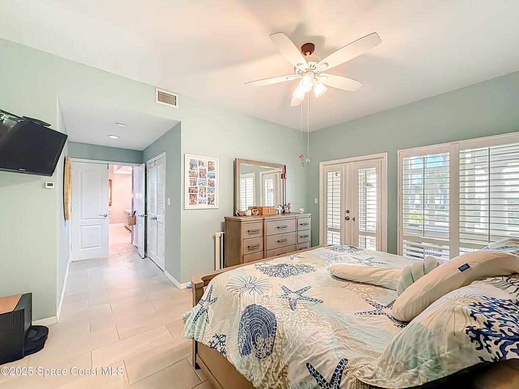 5040 Harmony Circle, Vero Beach, FL 32967