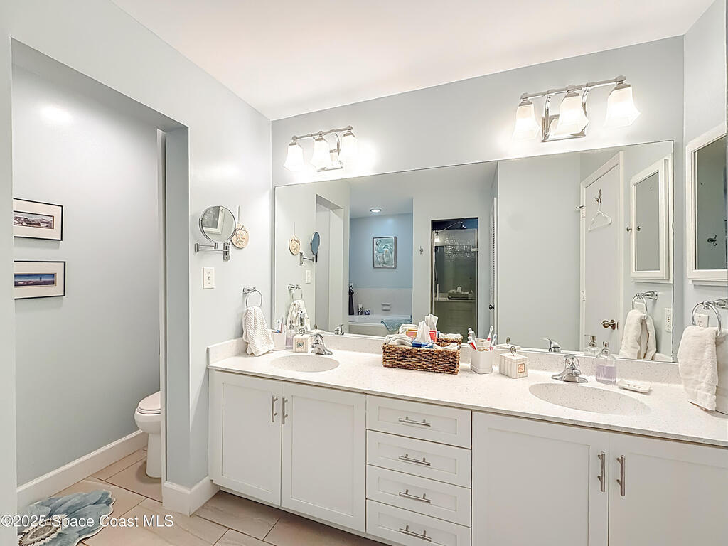 5040 Harmony Circle, Vero Beach, FL 32967