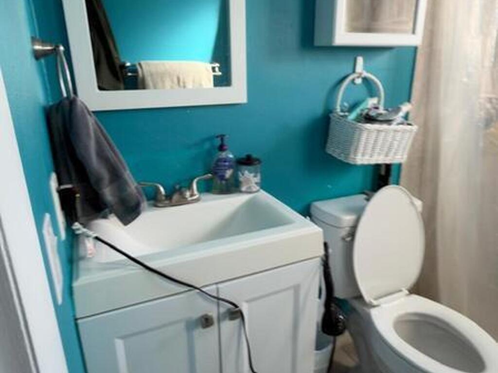 121 Franklyn Avenue, Indialantic, FL 32903