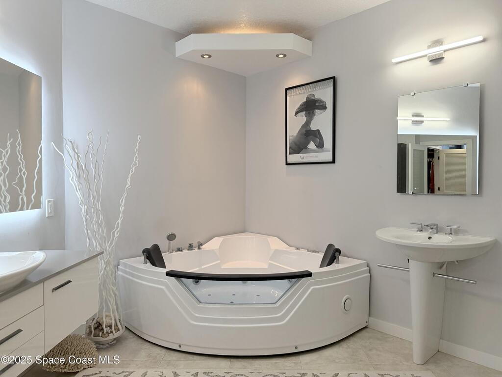 3880 N A1a, Hutchinson Island, FL 34949