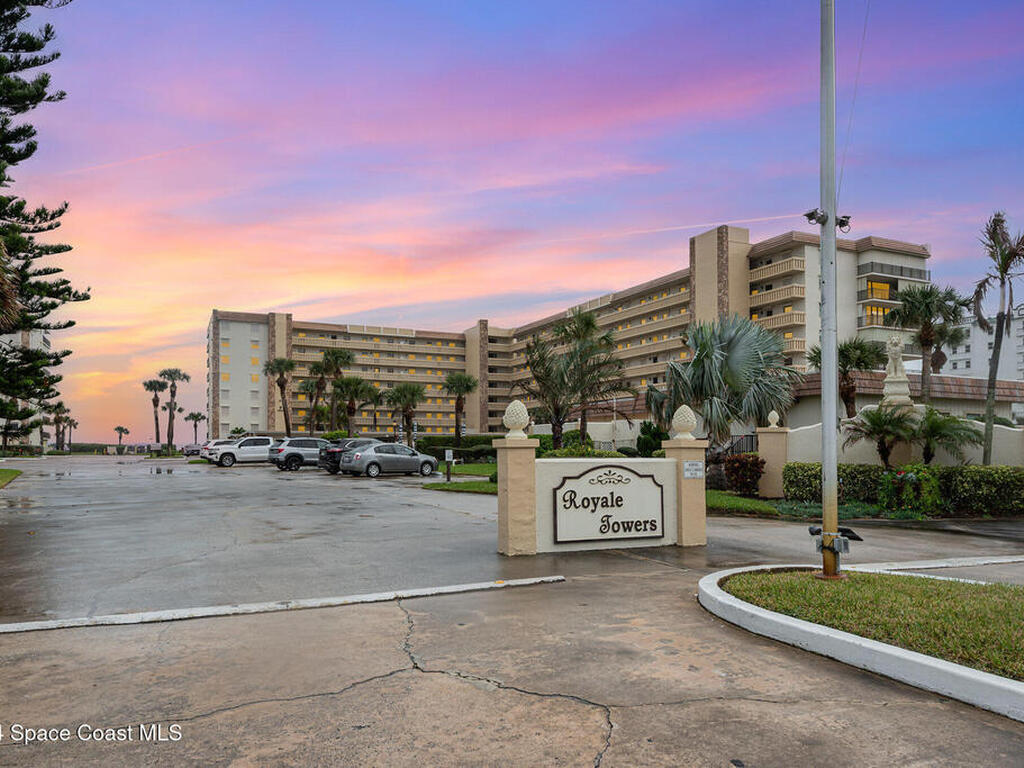 1830 N Atlantic Avenue, Cocoa Beach, FL 32931