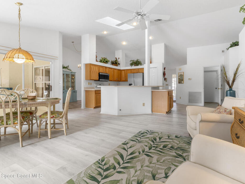 5155 3rd Manor, Vero Beach, FL 32968