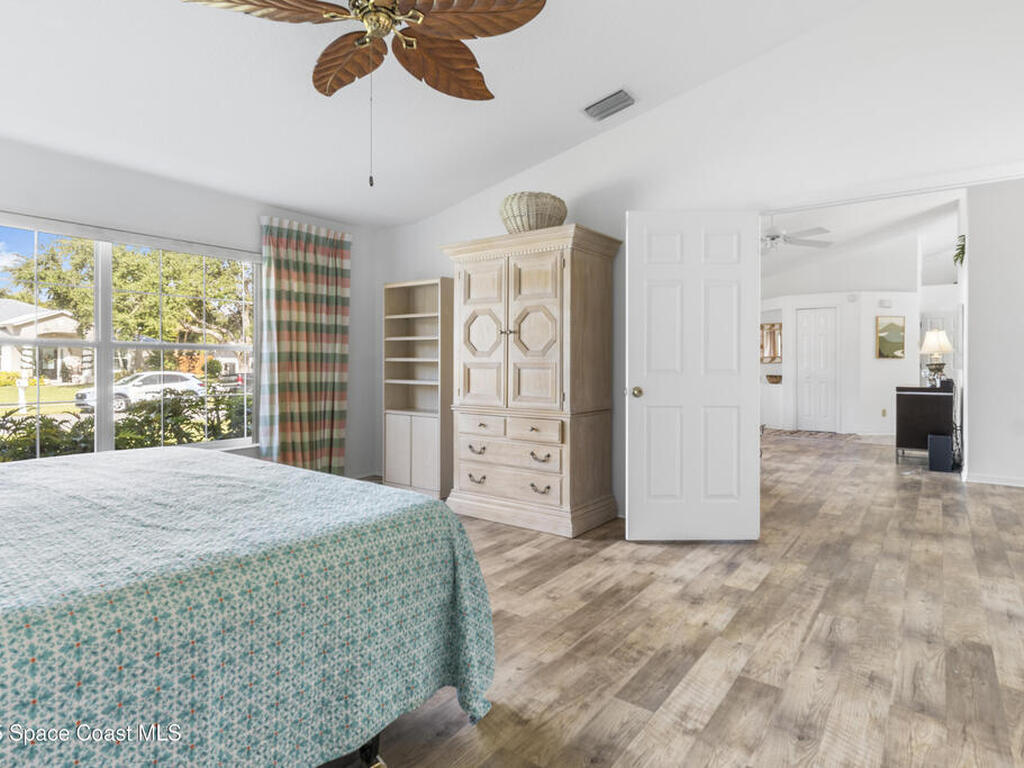 5155 3rd Manor, Vero Beach, FL 32968