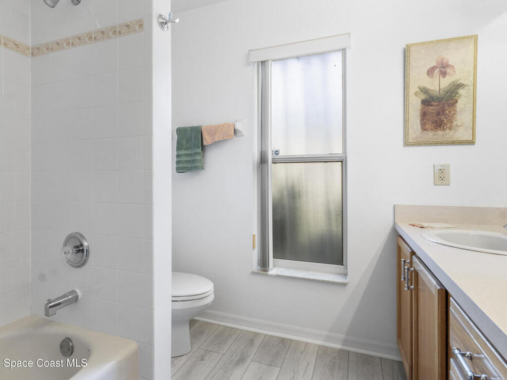 5155 3rd Manor, Vero Beach, FL 32968