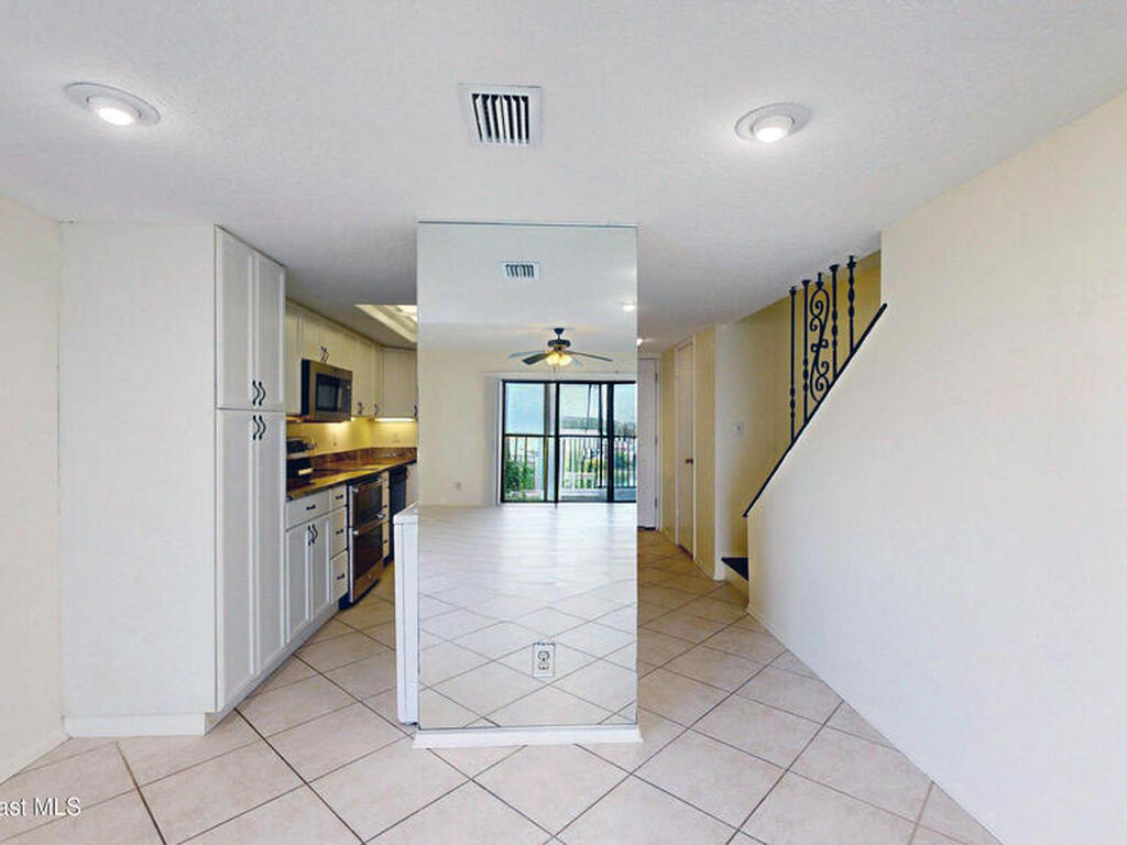 800 S Brevard Avenue, Cocoa Beach, FL 32931