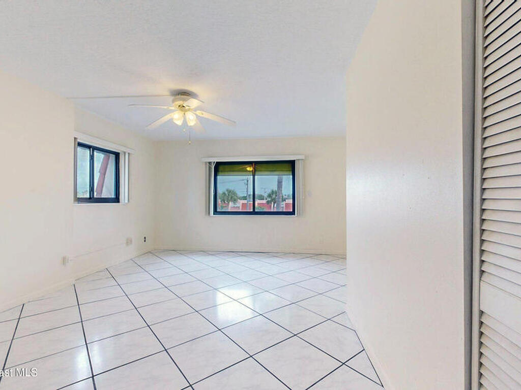 800 S Brevard Avenue, Cocoa Beach, FL 32931