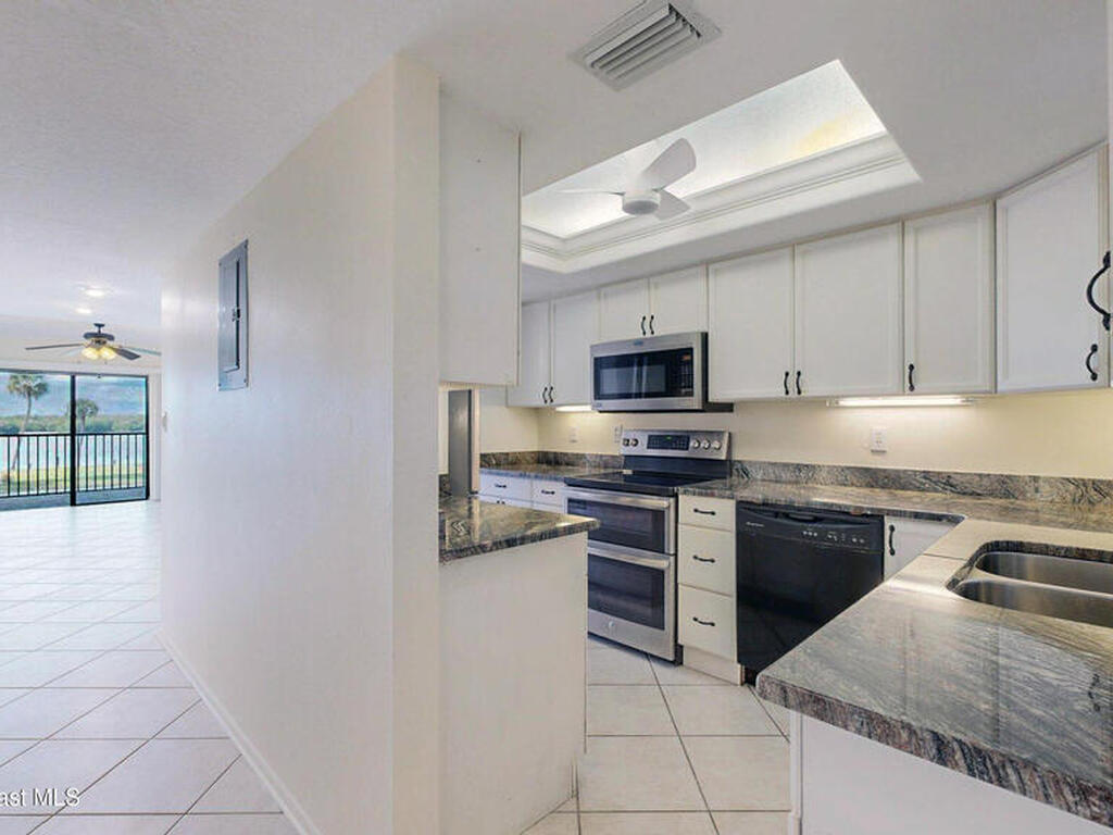 800 S Brevard Avenue, Cocoa Beach, FL 32931