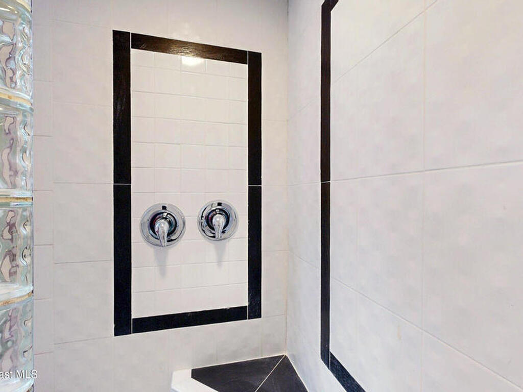 800 S Brevard Avenue, Cocoa Beach, FL 32931