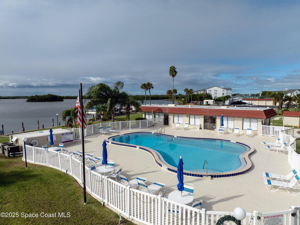 800 S Brevard Avenue, Cocoa Beach, FL 32931