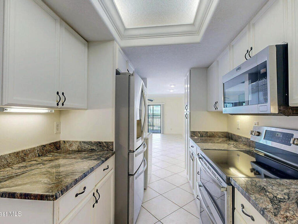 800 S Brevard Avenue, Cocoa Beach, FL 32931