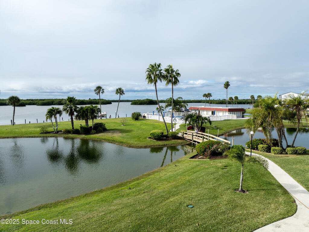 800 S Brevard Avenue, Cocoa Beach, FL 32931