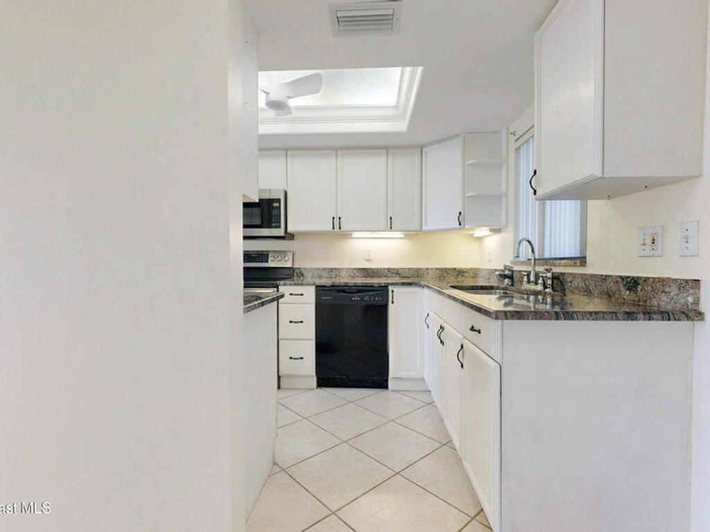 800 S Brevard Avenue, Cocoa Beach, FL 32931