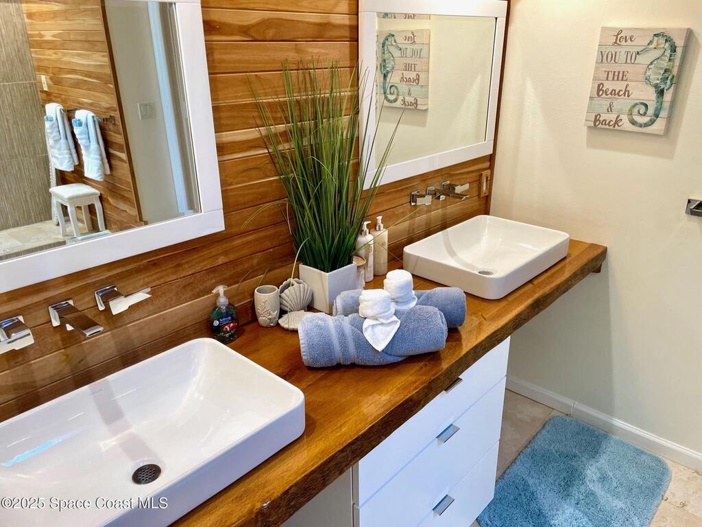 3585 S Atlantic Avenue, Cocoa Beach, FL 32931