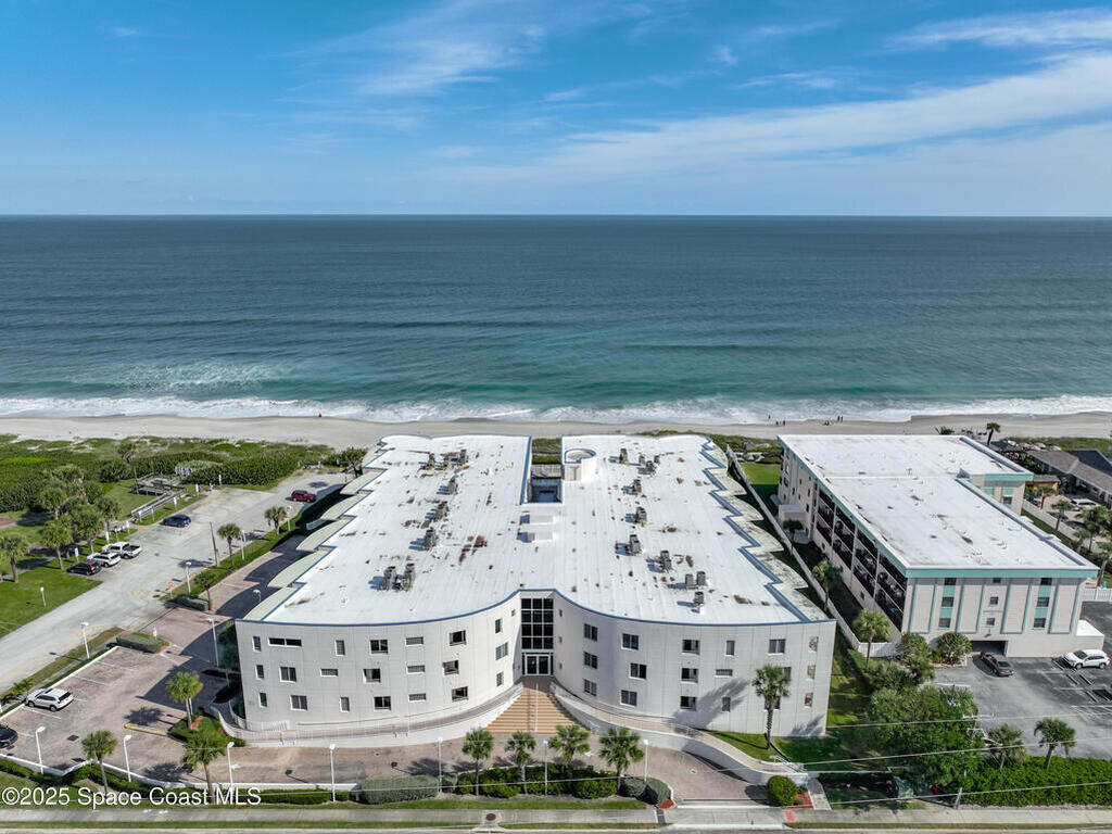 601 N Miramar Avenue, Indialantic, FL 32903