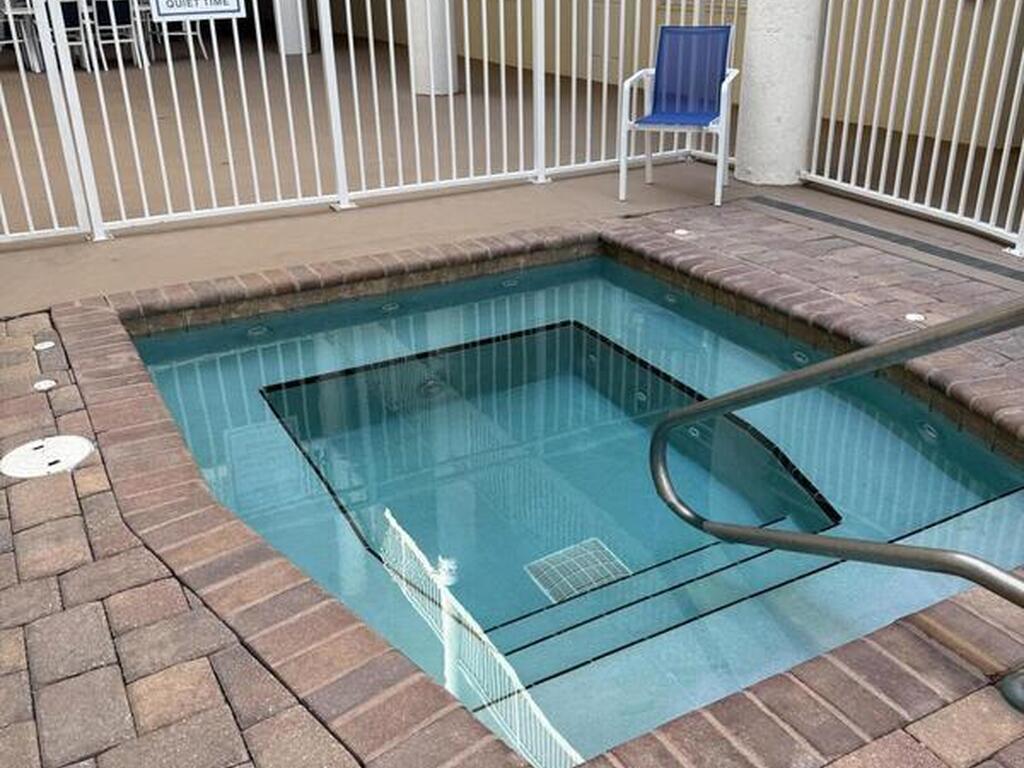 601 N Miramar Avenue, Indialantic, FL 32903