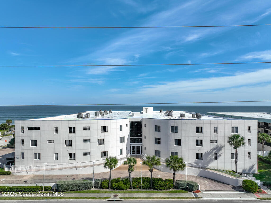 601 N Miramar Avenue, Indialantic, FL 32903